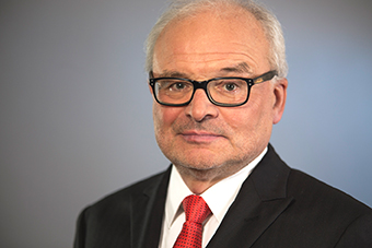 Prof. Dr.Ing. Jörg Ebert